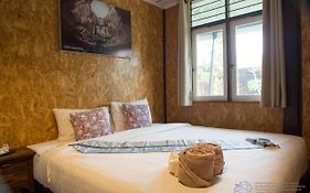 Aenguy Hostel