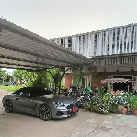 Aenguy Hostel Sukhothai Exterior photo